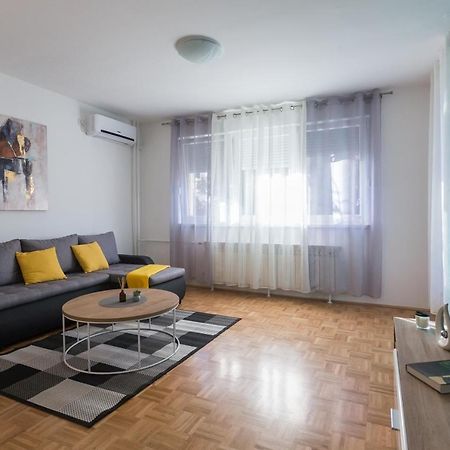 Apartman Lariva Osijek Eksteriør billede