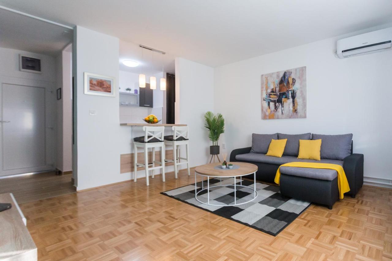 Apartman Lariva Osijek Eksteriør billede
